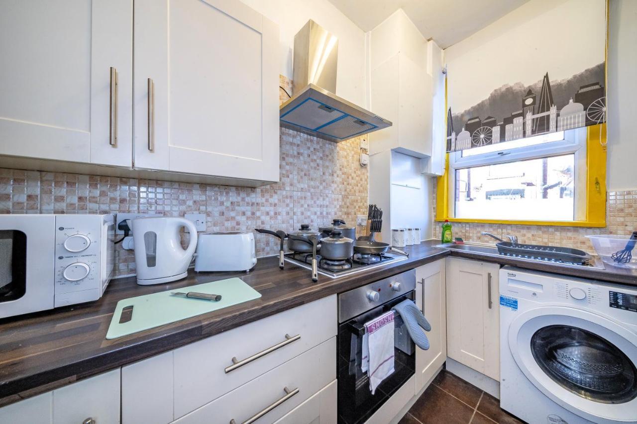 *1Es* For Your Most Relaxed & Cosy Stay + Free Parking + Free Fast Wifi * Leeds  Eksteriør bilde